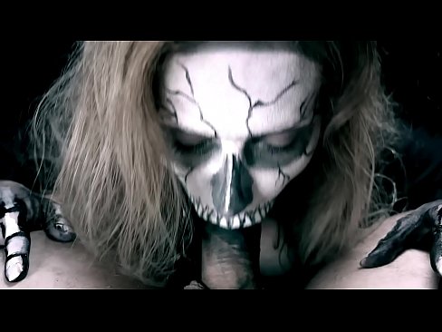❤️ Demon jente suger kuk med sin svarte munn og svelger cum. Hard porno hos oss no.sexuria-net.ru ❌️